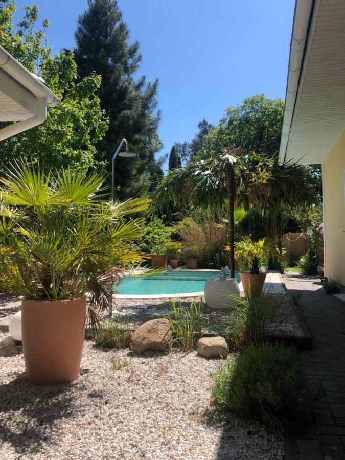 Apartment Tinyhouse Mit Pool, Outdoor Whirlpool Und Garten Petershagen/Eggersdorf Kültér fotó