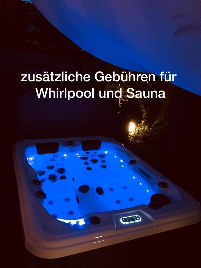 Apartment Tinyhouse Mit Pool, Outdoor Whirlpool Und Garten Petershagen/Eggersdorf Kültér fotó