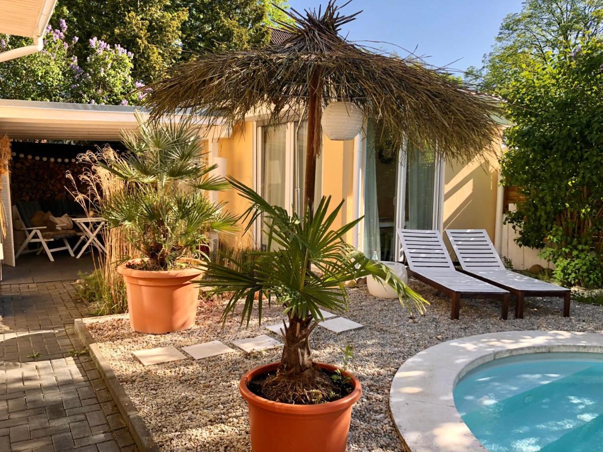 Apartment Tinyhouse Mit Pool, Outdoor Whirlpool Und Garten Petershagen/Eggersdorf Kültér fotó