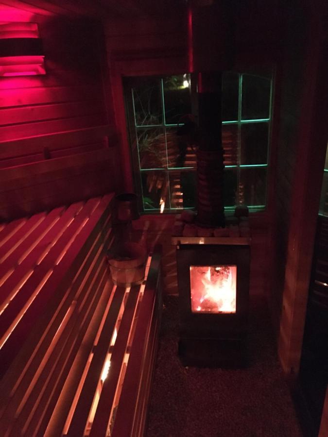 Apartment Tinyhouse Mit Pool, Outdoor Whirlpool Und Garten Petershagen/Eggersdorf Kültér fotó